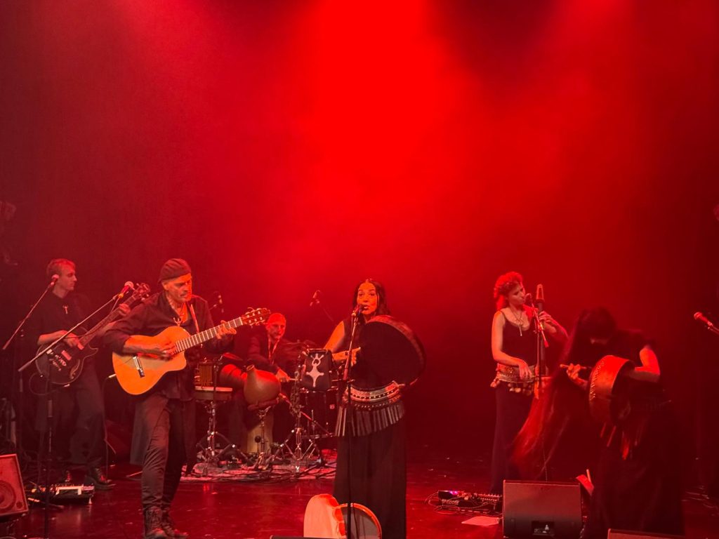EDINBURGH FRINGE: Agadez and Antonio Forcione: Queendoms Unplugged at the Assembly Roxy*****